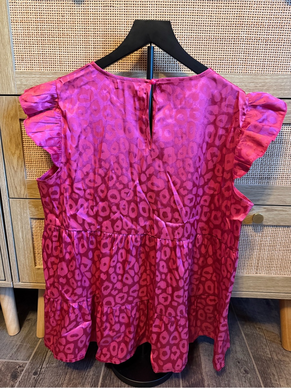 Andthewhy Fuchsia Animal-Print Ruffle Sleeve Blouse - Picture 4 of 6